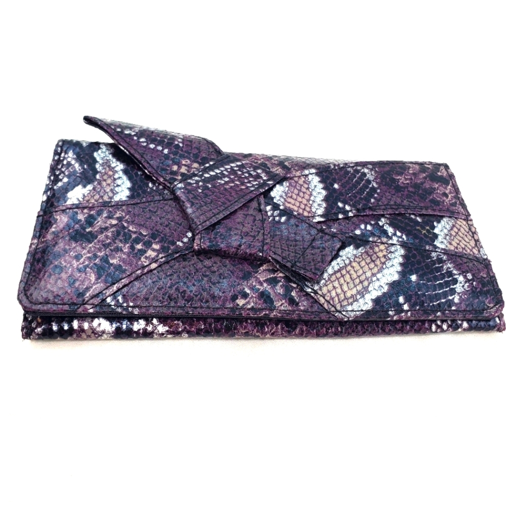 NWT! Claire's Purple and Silver Faux Croc Wallet